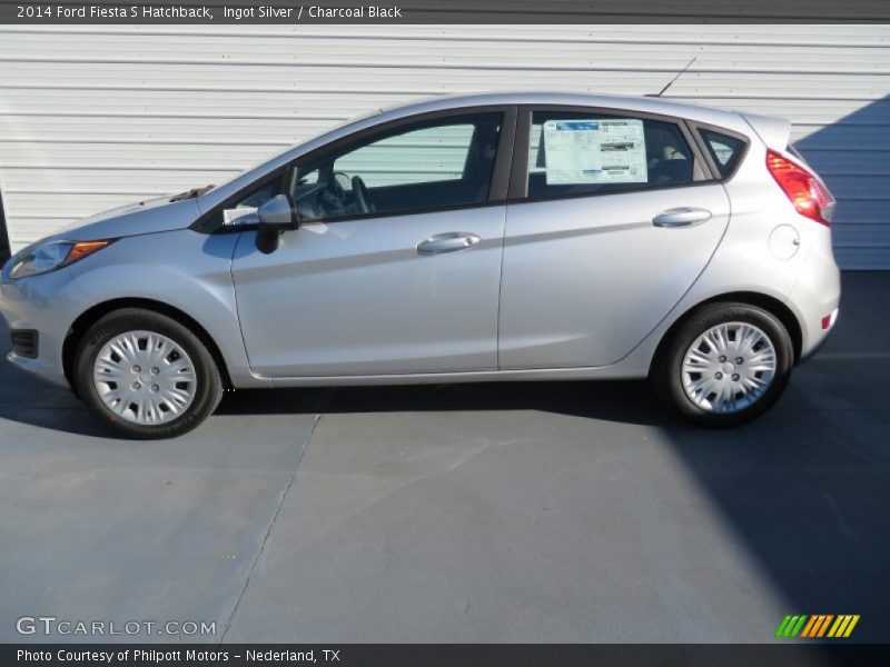 Ingot Silver / Charcoal Black 2014 Ford Fiesta S Hatchback
