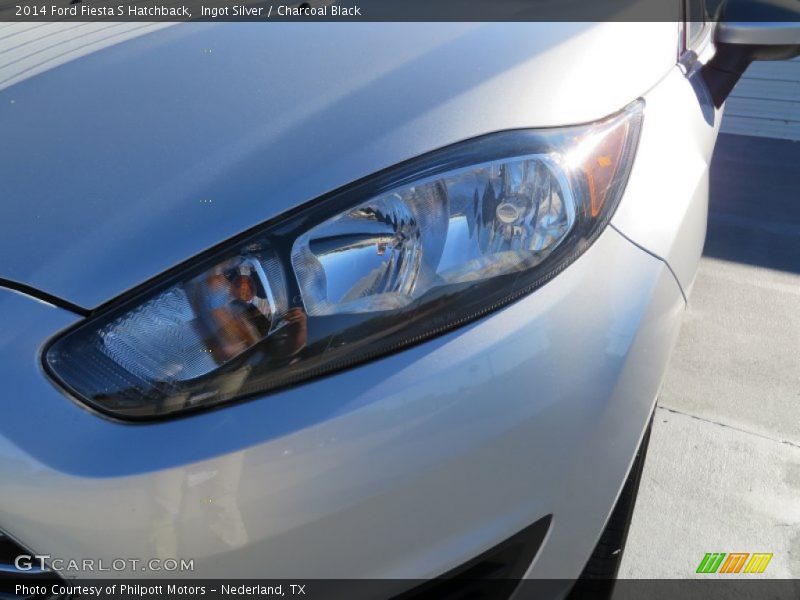 Ingot Silver / Charcoal Black 2014 Ford Fiesta S Hatchback