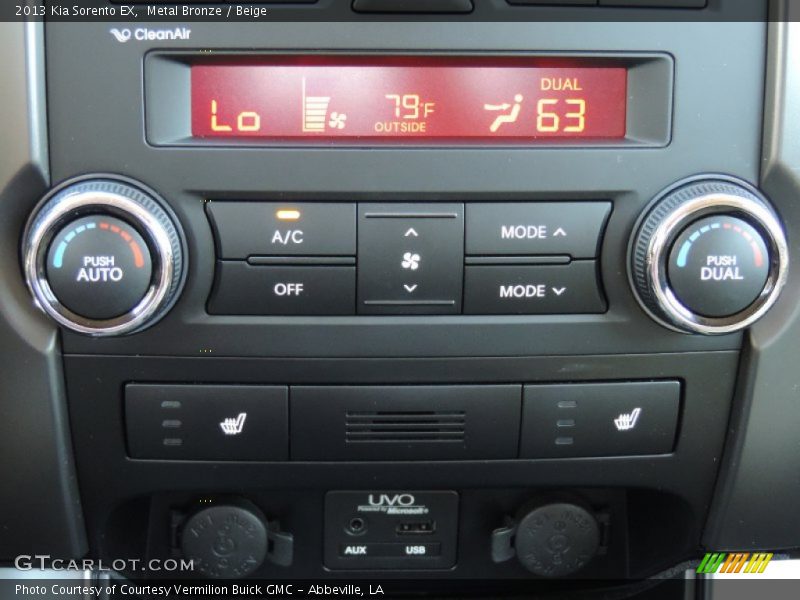 Metal Bronze / Beige 2013 Kia Sorento EX