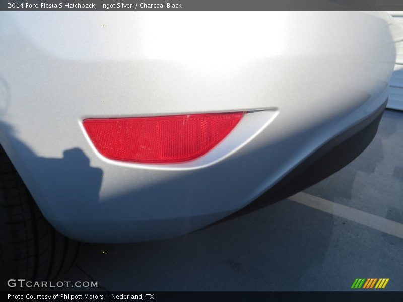 Ingot Silver / Charcoal Black 2014 Ford Fiesta S Hatchback