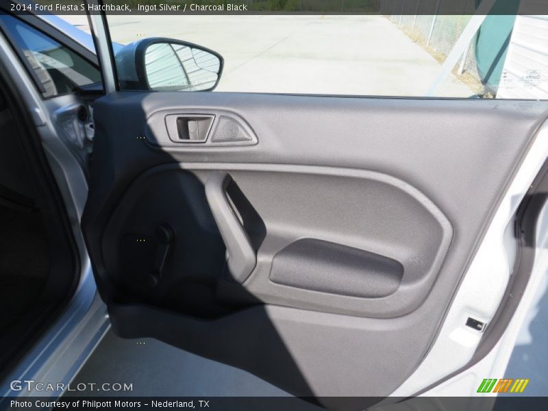 Ingot Silver / Charcoal Black 2014 Ford Fiesta S Hatchback
