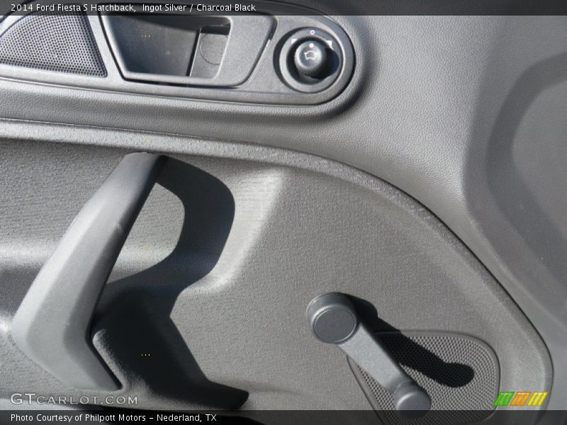 Ingot Silver / Charcoal Black 2014 Ford Fiesta S Hatchback