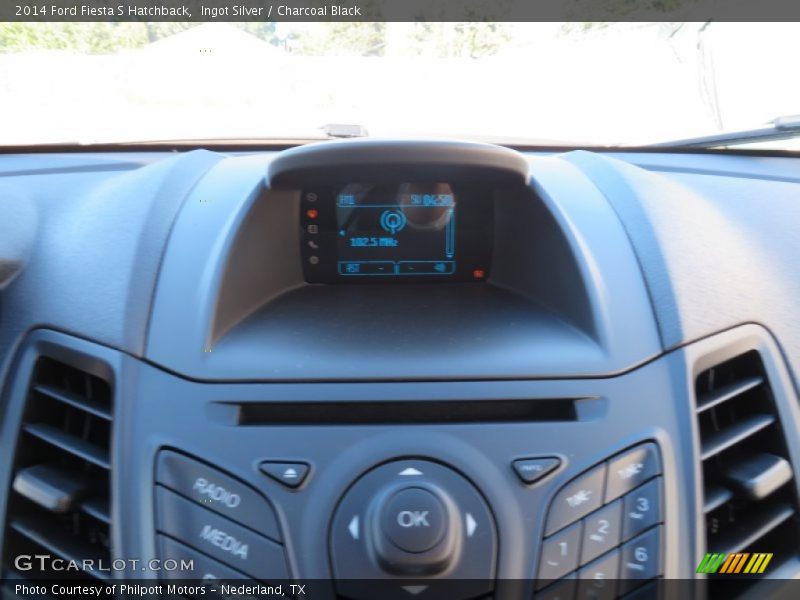Ingot Silver / Charcoal Black 2014 Ford Fiesta S Hatchback