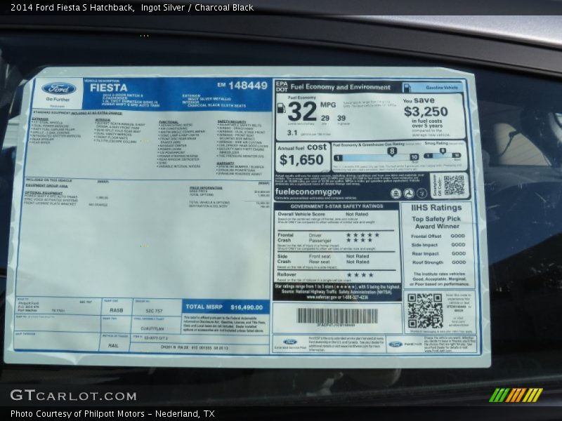 Ingot Silver / Charcoal Black 2014 Ford Fiesta S Hatchback