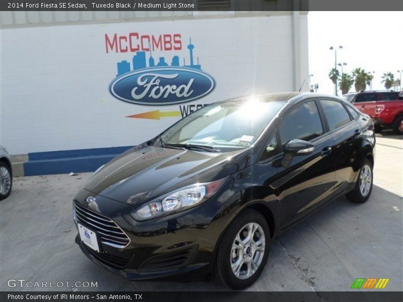 Tuxedo Black / Medium Light Stone 2014 Ford Fiesta SE Sedan
