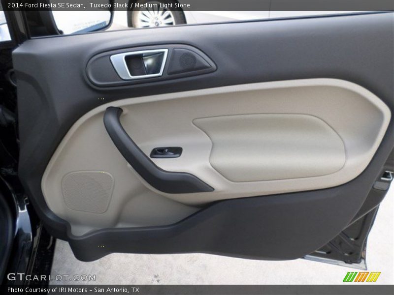 Tuxedo Black / Medium Light Stone 2014 Ford Fiesta SE Sedan