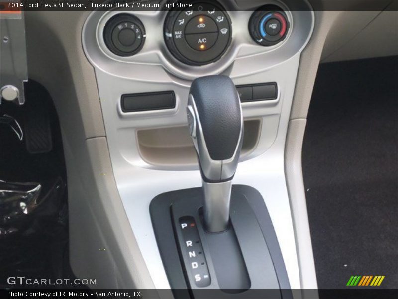 Tuxedo Black / Medium Light Stone 2014 Ford Fiesta SE Sedan