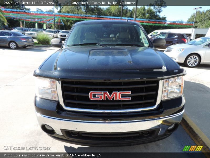 Onyx Black / Ebony Black/Light Cashmere 2007 GMC Sierra 1500 SLE Crew Cab 4x4