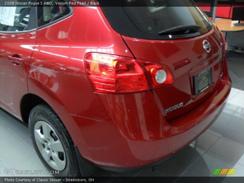 Venom Red Pearl / Black 2008 Nissan Rogue S AWD