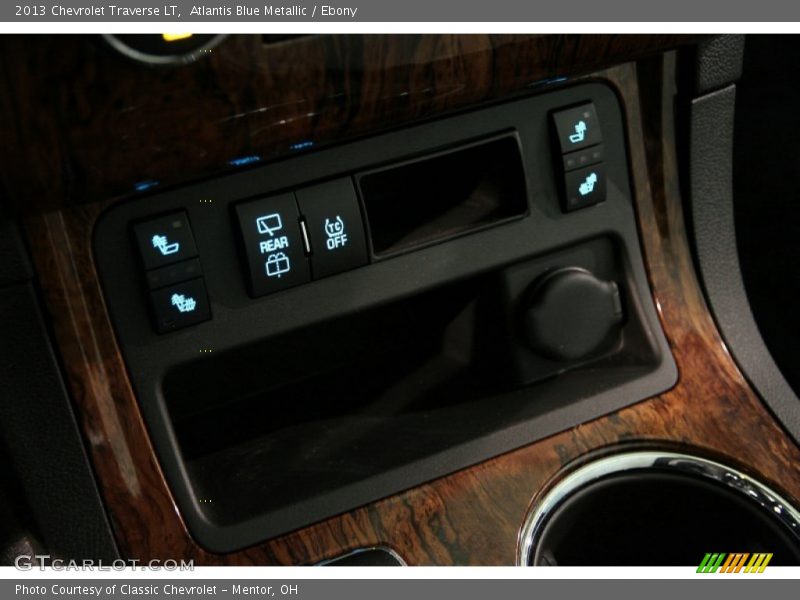 Atlantis Blue Metallic / Ebony 2013 Chevrolet Traverse LT