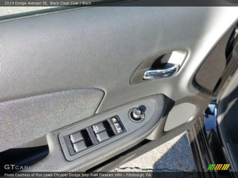 Black Clear Coat / Black 2014 Dodge Avenger SE