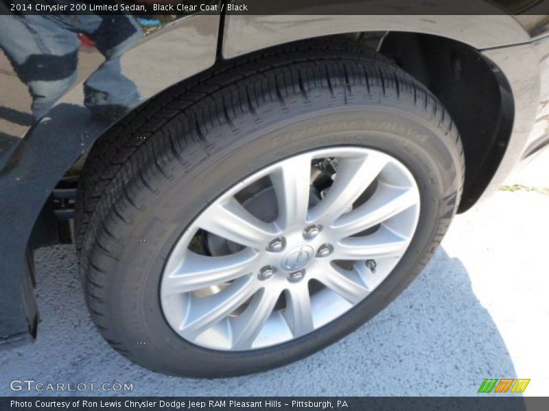 Black Clear Coat / Black 2014 Chrysler 200 Limited Sedan