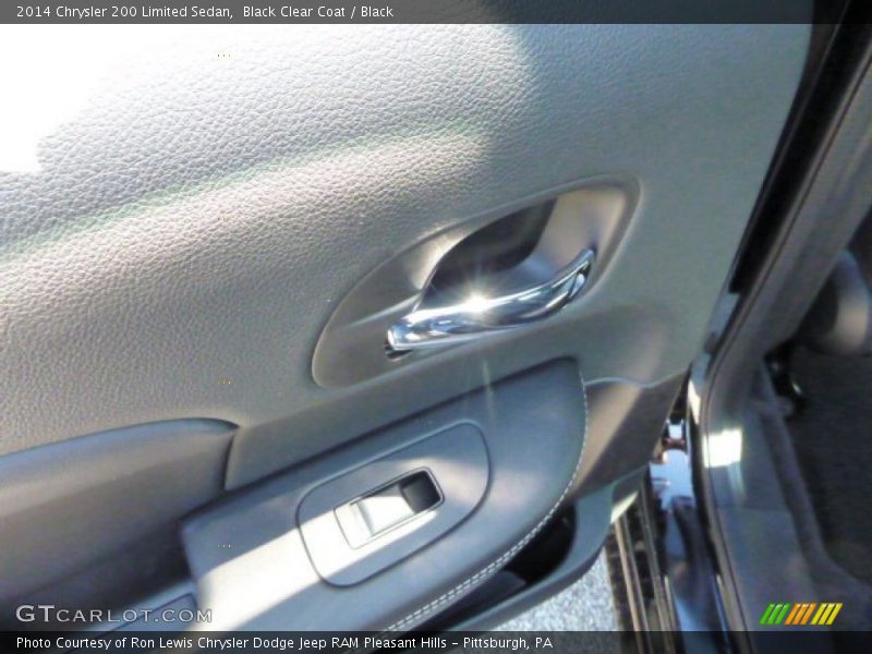 Black Clear Coat / Black 2014 Chrysler 200 Limited Sedan