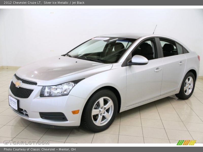 Silver Ice Metallic / Jet Black 2012 Chevrolet Cruze LT