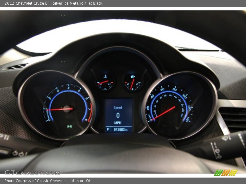 Silver Ice Metallic / Jet Black 2012 Chevrolet Cruze LT