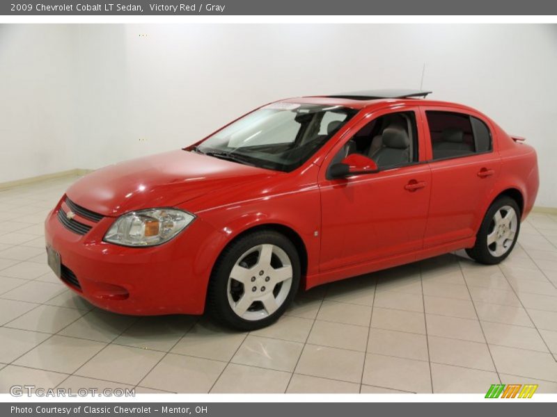 Front 3/4 View of 2009 Cobalt LT Sedan