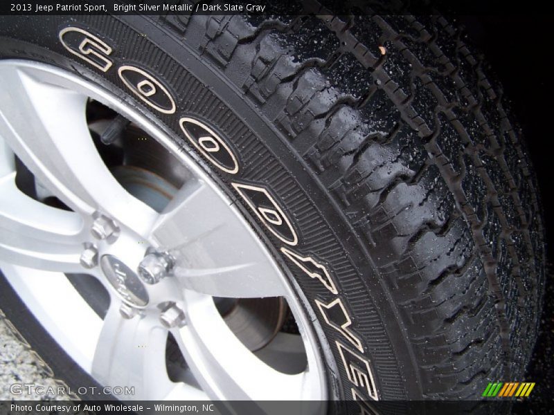 Bright Silver Metallic / Dark Slate Gray 2013 Jeep Patriot Sport