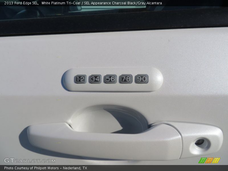 White Platinum Tri-Coat / SEL Appearance Charcoal Black/Gray Alcantara 2013 Ford Edge SEL