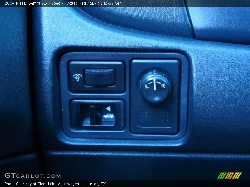 Aztec Red / SE-R Black/Silver 2004 Nissan Sentra SE-R Spec V