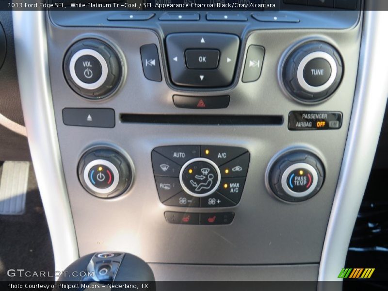 White Platinum Tri-Coat / SEL Appearance Charcoal Black/Gray Alcantara 2013 Ford Edge SEL