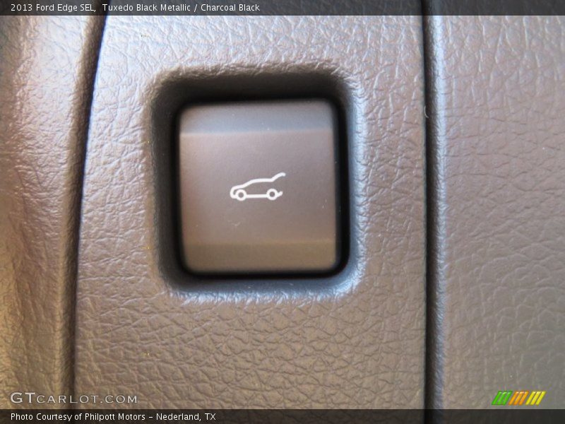 Tuxedo Black Metallic / Charcoal Black 2013 Ford Edge SEL