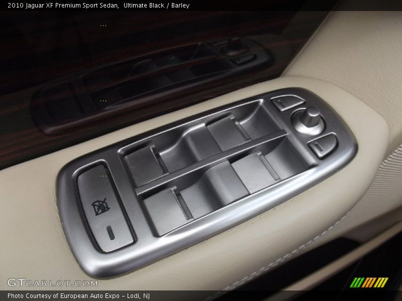 Ultimate Black / Barley 2010 Jaguar XF Premium Sport Sedan