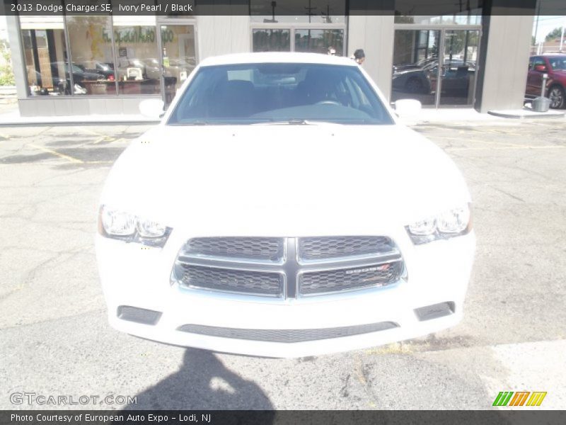 Ivory Pearl / Black 2013 Dodge Charger SE
