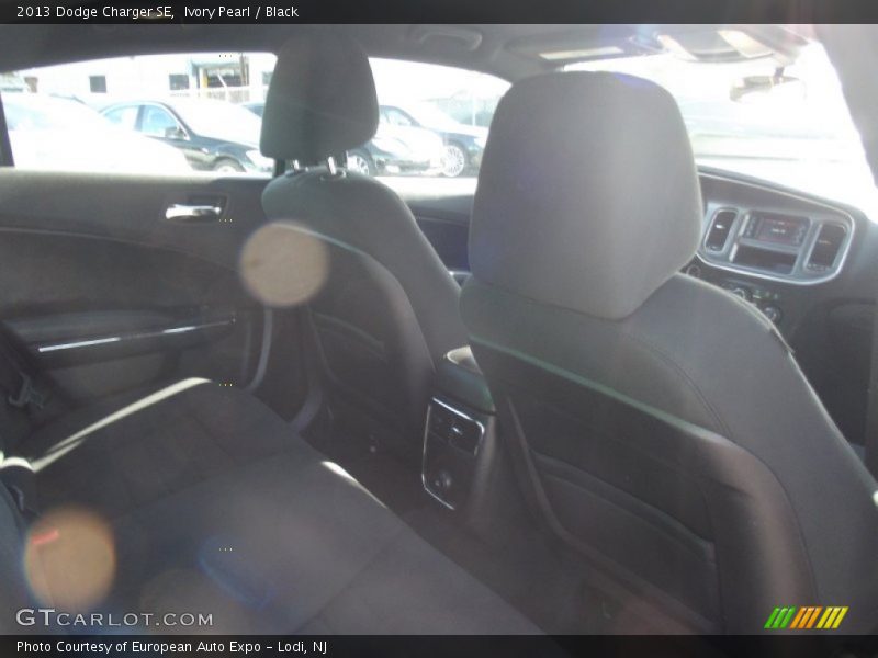 Ivory Pearl / Black 2013 Dodge Charger SE