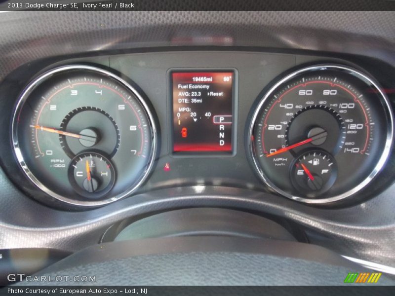 Ivory Pearl / Black 2013 Dodge Charger SE