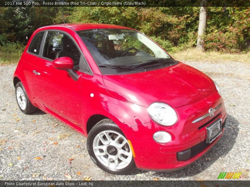 Rosso Brillante (Red Tri-Coat) / Grigio/Nero (Gray/Black) 2013 Fiat 500 Pop