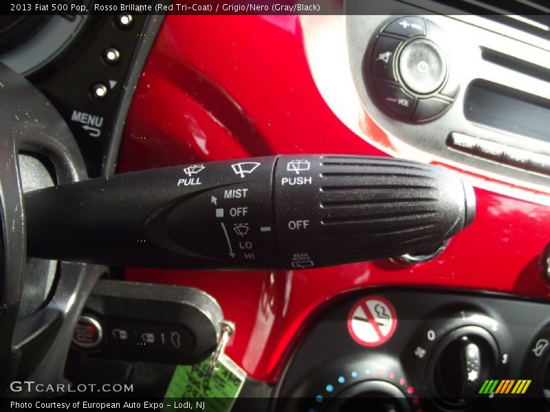 Rosso Brillante (Red Tri-Coat) / Grigio/Nero (Gray/Black) 2013 Fiat 500 Pop