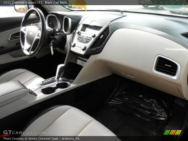 Black / Jet Black 2011 Chevrolet Equinox LTZ