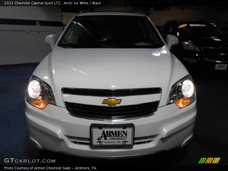 Arctic Ice White / Black 2013 Chevrolet Captiva Sport LTZ