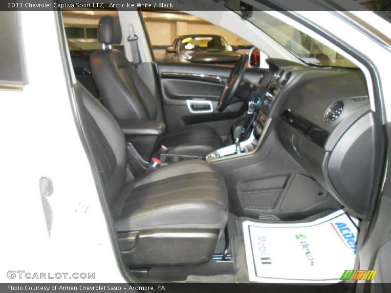Arctic Ice White / Black 2013 Chevrolet Captiva Sport LTZ