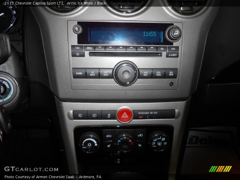 Arctic Ice White / Black 2013 Chevrolet Captiva Sport LTZ