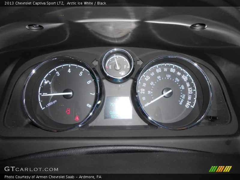 Arctic Ice White / Black 2013 Chevrolet Captiva Sport LTZ