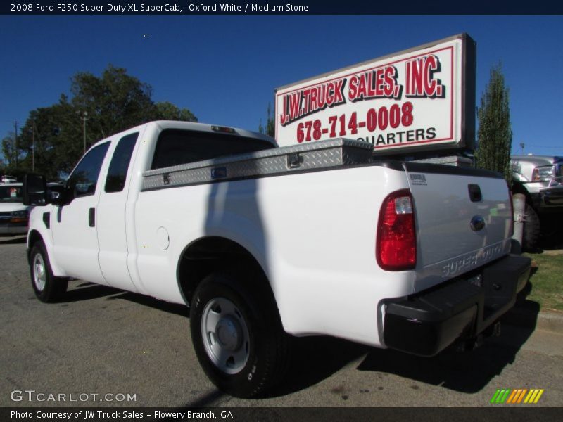 Oxford White / Medium Stone 2008 Ford F250 Super Duty XL SuperCab