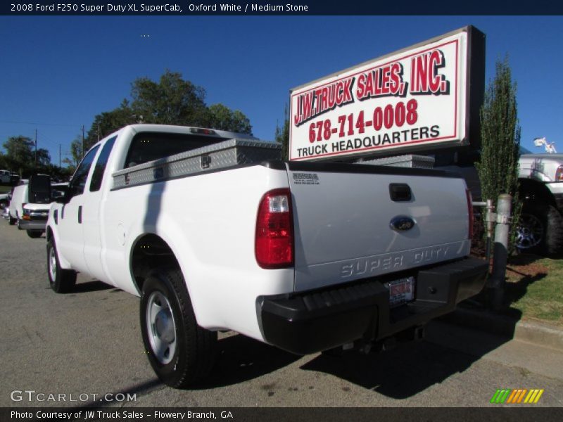 Oxford White / Medium Stone 2008 Ford F250 Super Duty XL SuperCab