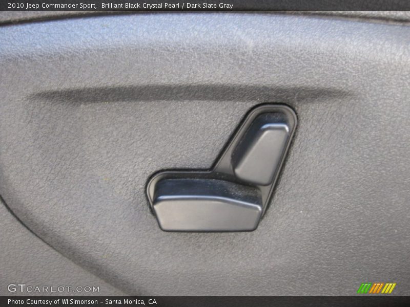 Brilliant Black Crystal Pearl / Dark Slate Gray 2010 Jeep Commander Sport