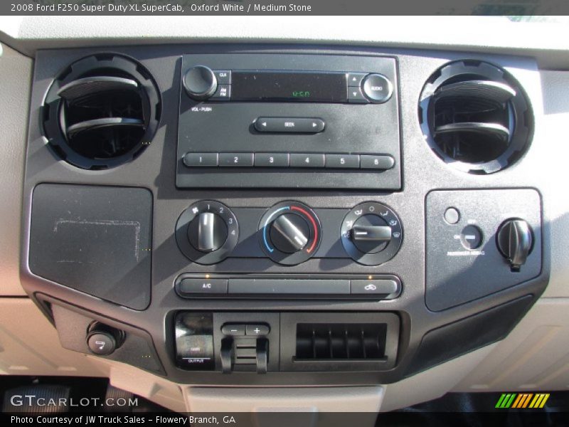 Oxford White / Medium Stone 2008 Ford F250 Super Duty XL SuperCab