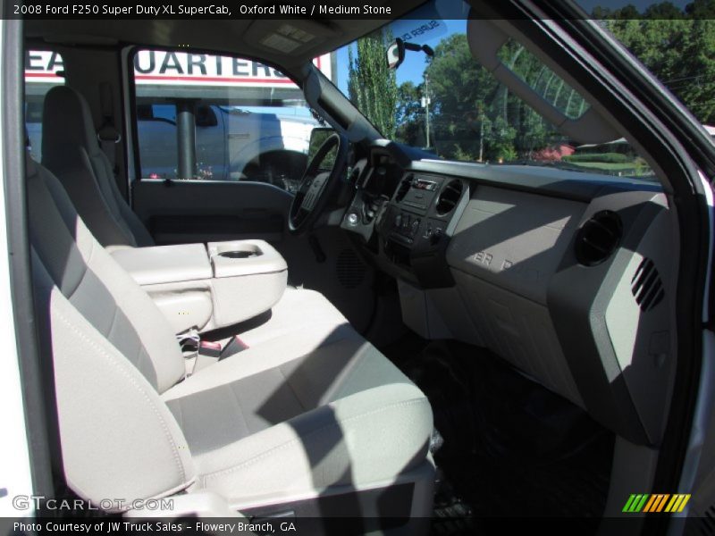 Oxford White / Medium Stone 2008 Ford F250 Super Duty XL SuperCab