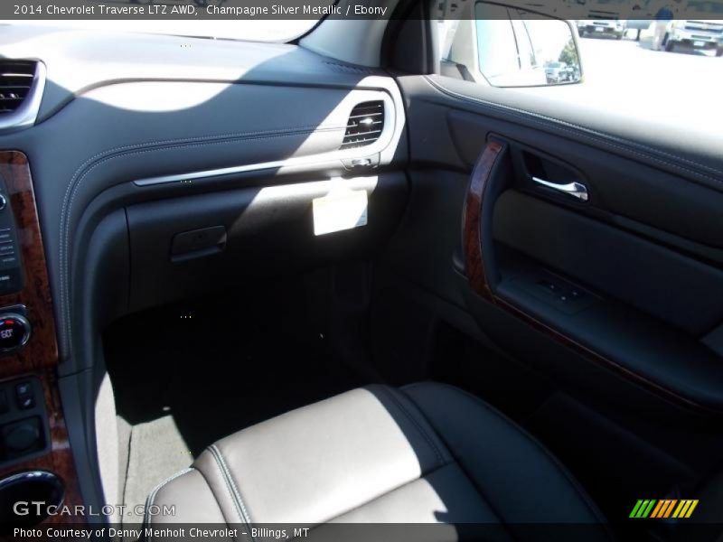 Champagne Silver Metallic / Ebony 2014 Chevrolet Traverse LTZ AWD