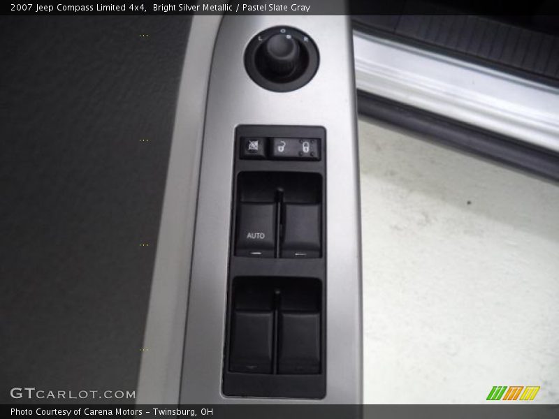 Bright Silver Metallic / Pastel Slate Gray 2007 Jeep Compass Limited 4x4