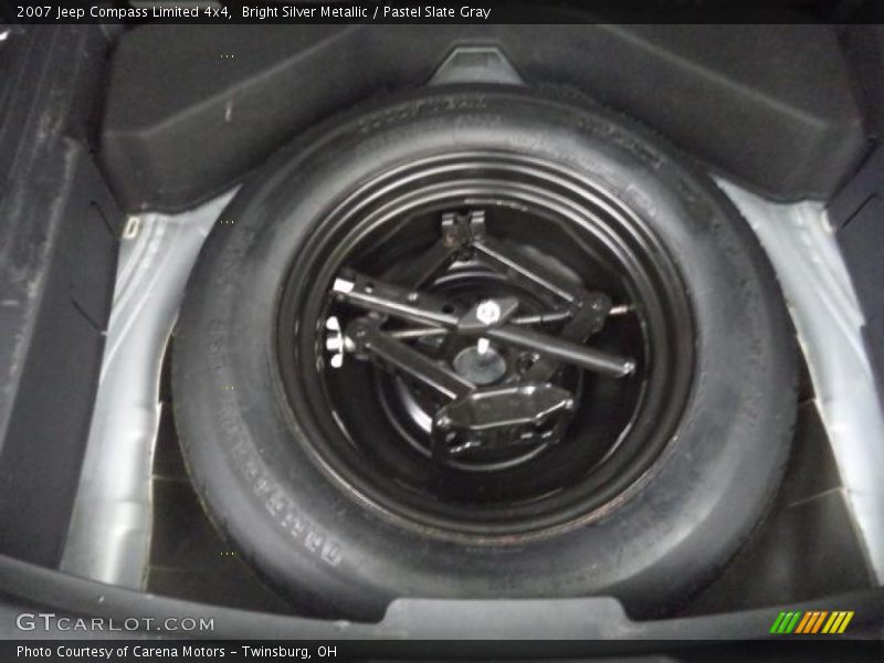 Bright Silver Metallic / Pastel Slate Gray 2007 Jeep Compass Limited 4x4