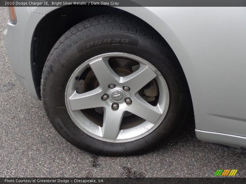 Bright Silver Metallic / Dark Slate Gray 2010 Dodge Charger SE