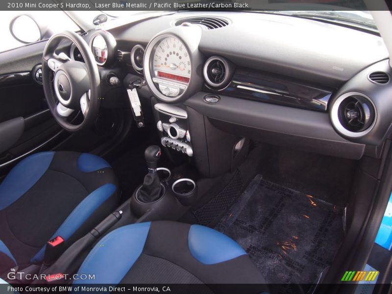 Dashboard of 2010 Cooper S Hardtop