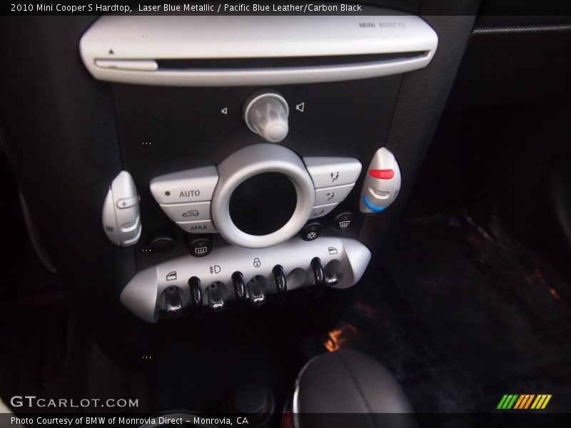 Controls of 2010 Cooper S Hardtop