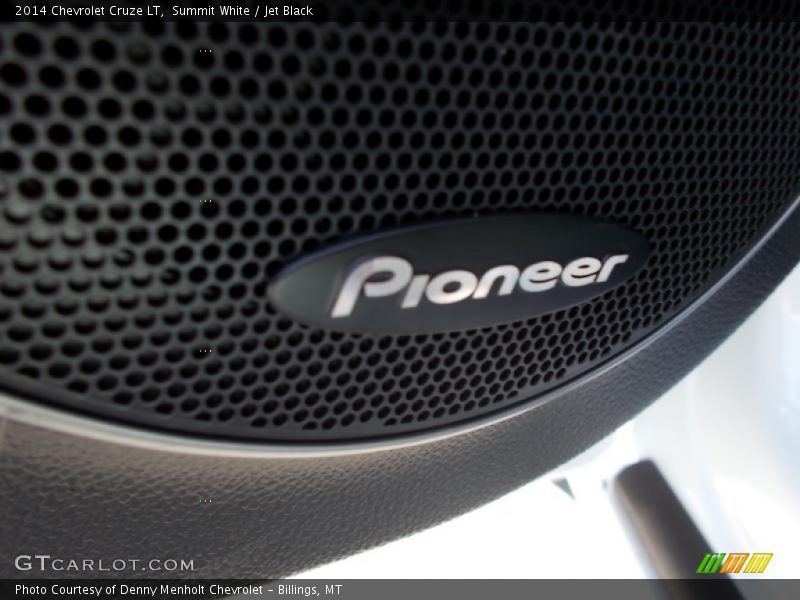 Summit White / Jet Black 2014 Chevrolet Cruze LT