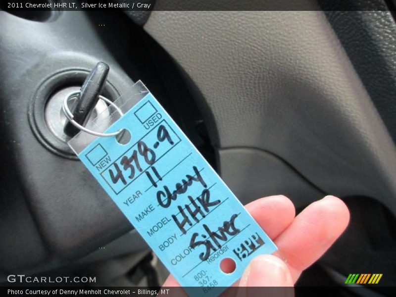 Silver Ice Metallic / Gray 2011 Chevrolet HHR LT
