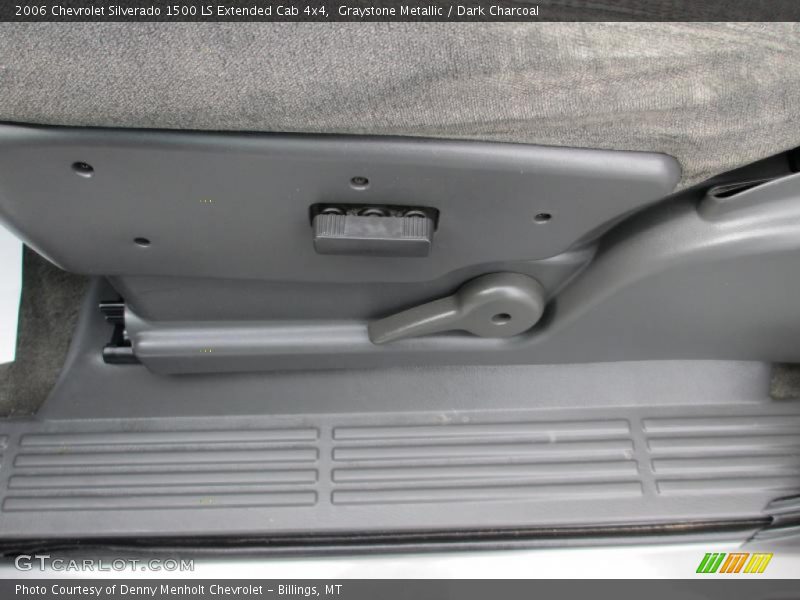 Graystone Metallic / Dark Charcoal 2006 Chevrolet Silverado 1500 LS Extended Cab 4x4